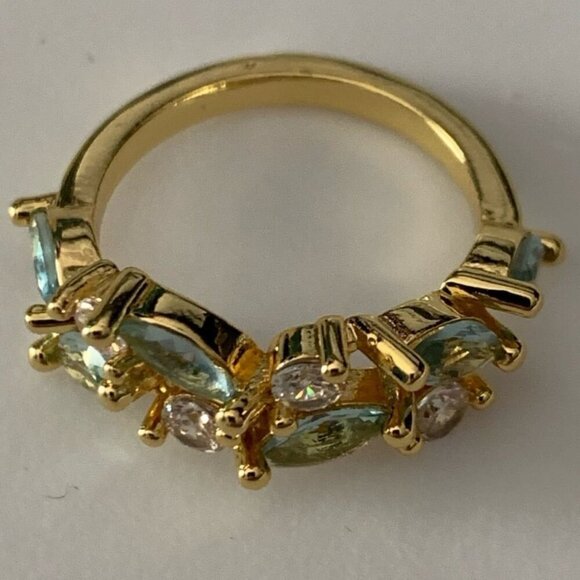 18k Gold Plated Green Leaf Diamond Ring - Picture 8 of 8